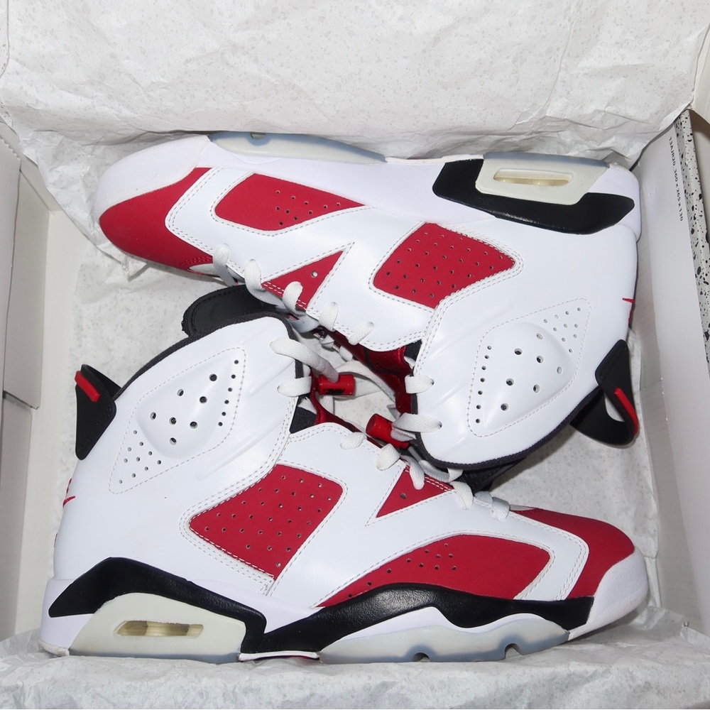 Men’s carmines 6s size 11